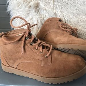 UGG Boots - short lace up